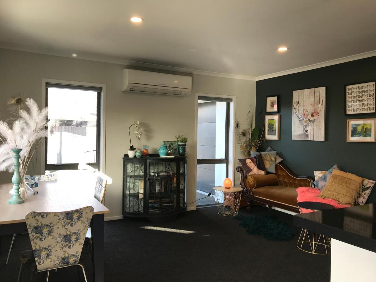 A Little Bit Beachy Modern Guest Room And Private Toilet ไครสต์เชิร์ช ภายนอก รูปภาพ
