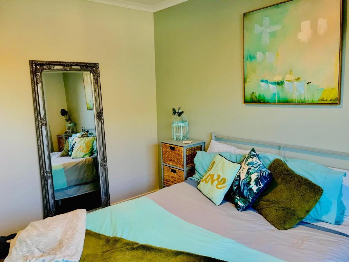 A Little Bit Beachy Modern Guest Room And Private Toilet ไครสต์เชิร์ช ภายนอก รูปภาพ